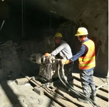 黎母山镇水下抗分散灌浆料特点 水下不分散注浆料介绍